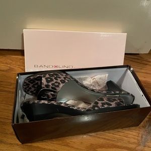bandolino short slip on heels, soft cheetah print with buckle accent